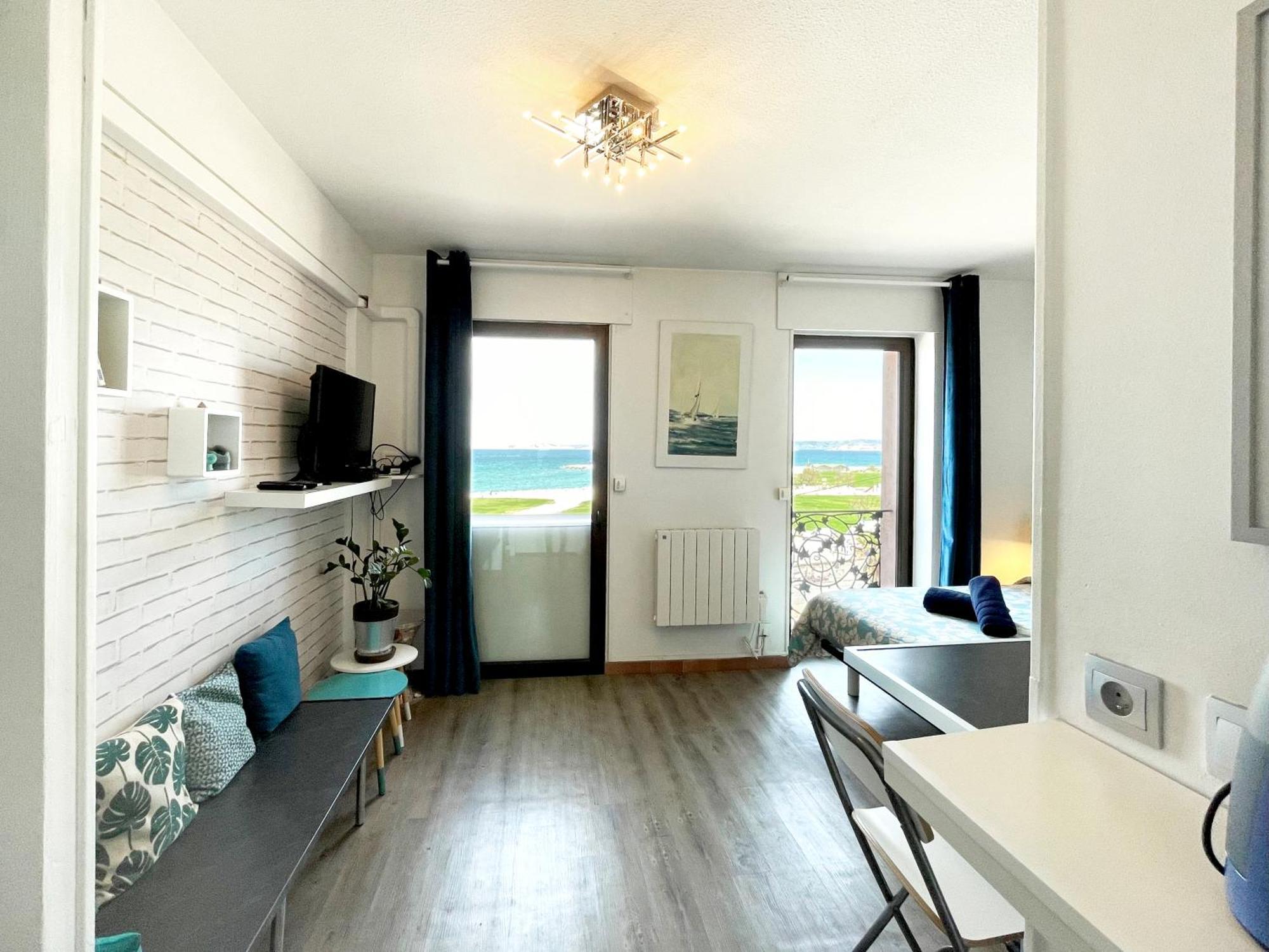 Red Lion Apartment Marseille Bagian luar foto